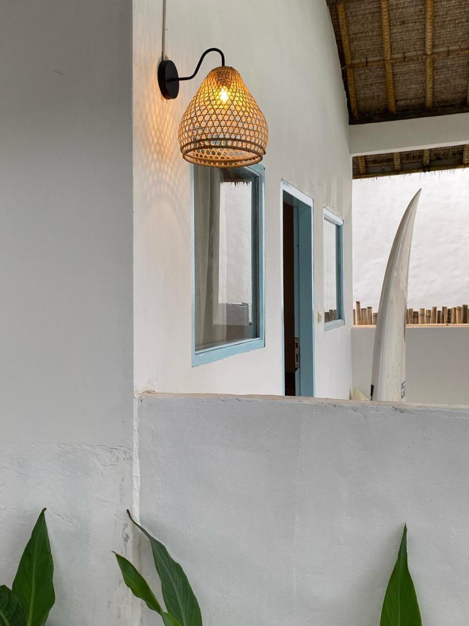 Hotel Surf Shack Grupuk Bumbang Exterior foto